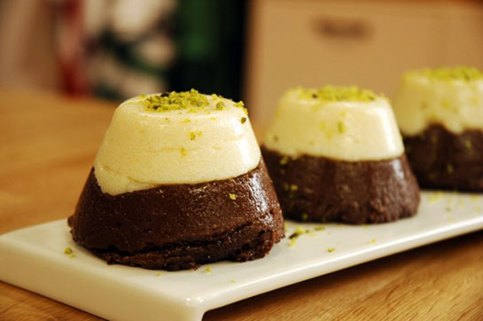 Kakaolu İrmik Tatlısı Tarifi ve Malzemeleri